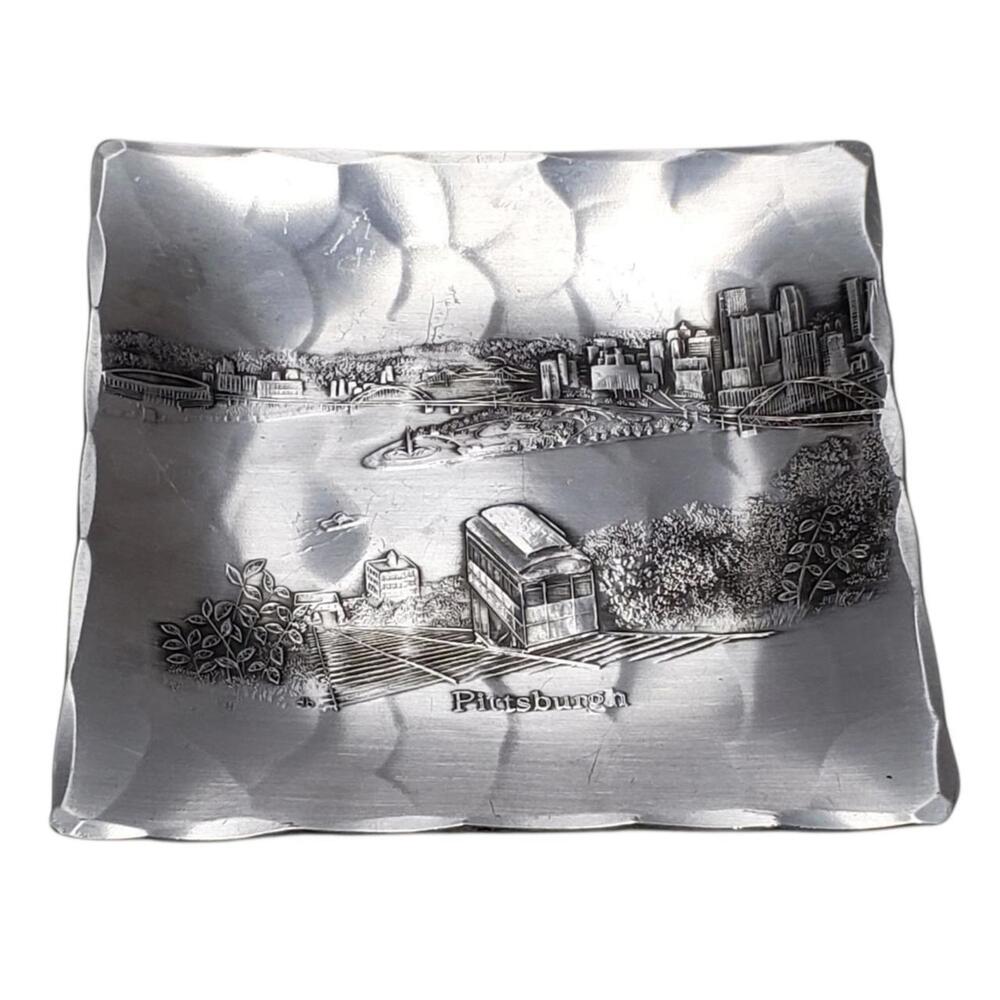 Wendell August Forge Hammered Aluminum Pittsburgh City Scenic View Square Plate